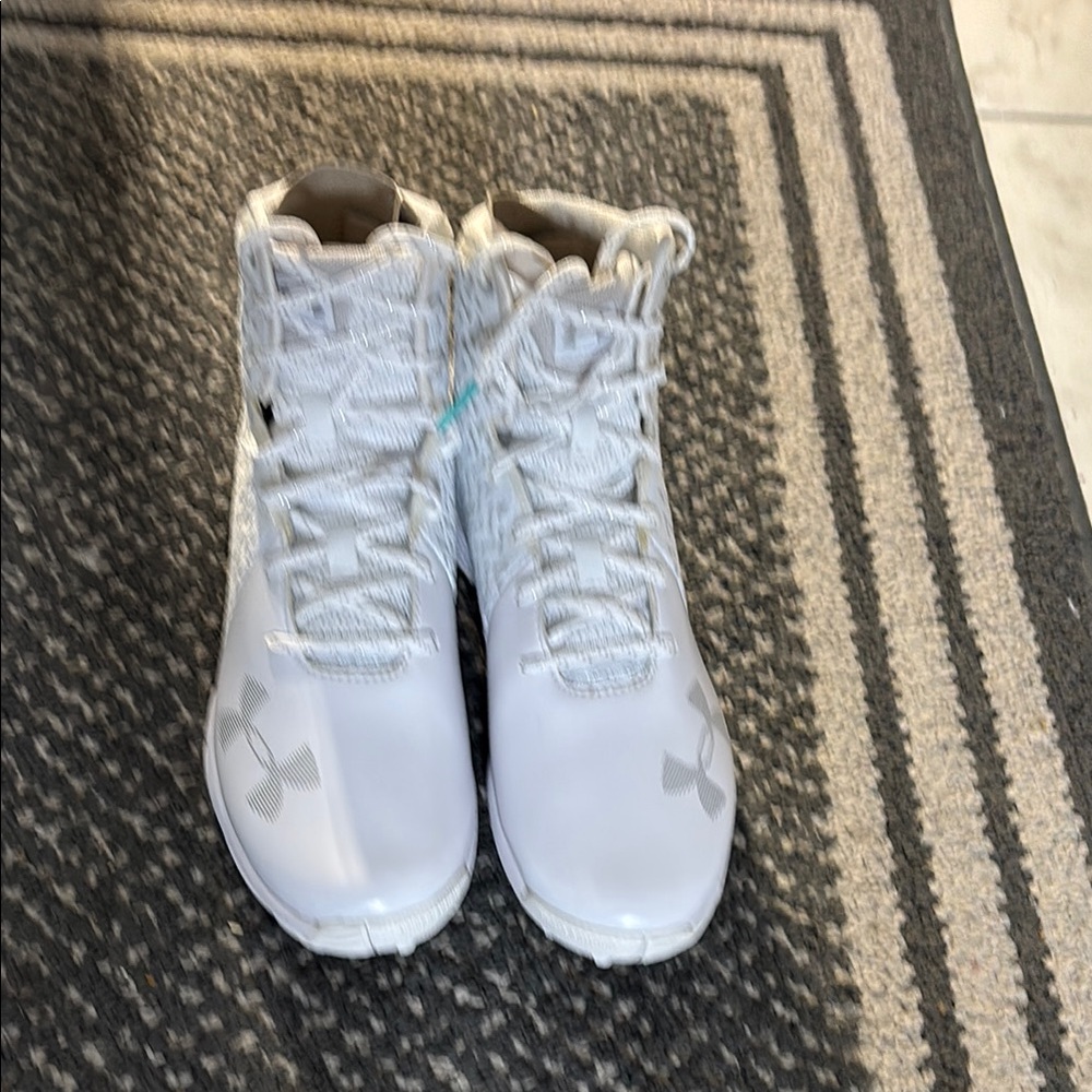 Under Armour White Silver Sneakers High-Top